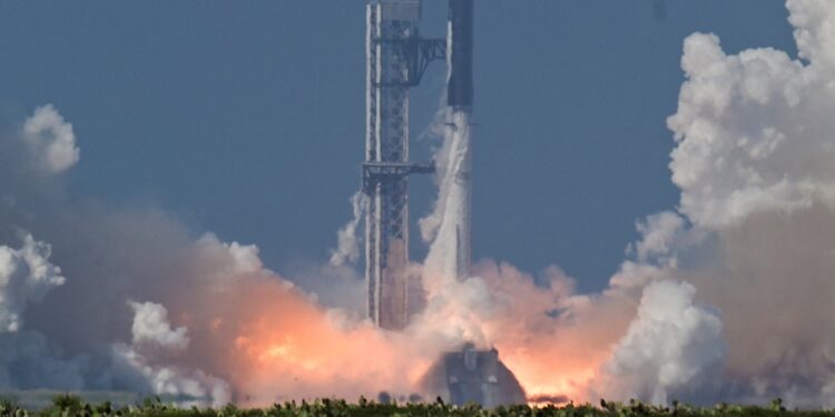 SpaceX faz voo de teste da Starship em meio à aguardada abertura de capital