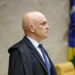 Moraes pede parecer da PGR sobre incluir Jair e Flávio em inquérito de Eduardo
