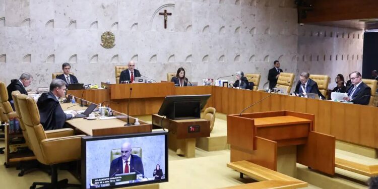 Rede pede que STF suspenda mudanças na Lei da Ficha Limpa até conclusão de julgamento