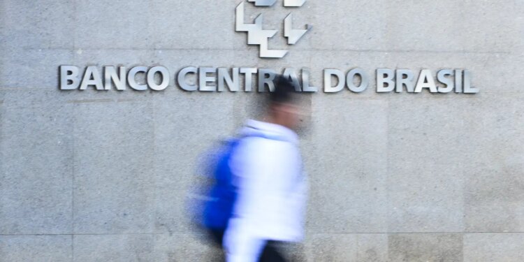 Dinheiro de clientes do Master migrou para bancos maiores, informa BC