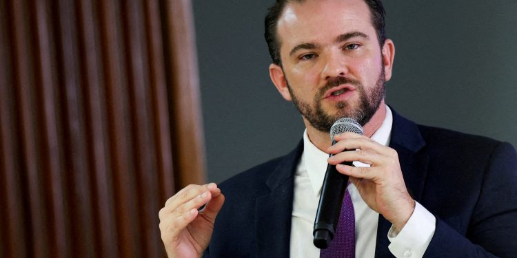 Durigan diz que economia brasileira vai ‘de novo surpreender’ no 2º trimestre